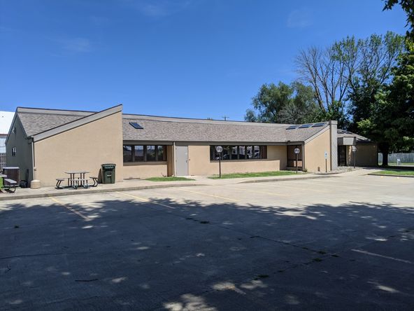 1013 S 19th St, Mattoon, IL 61938
